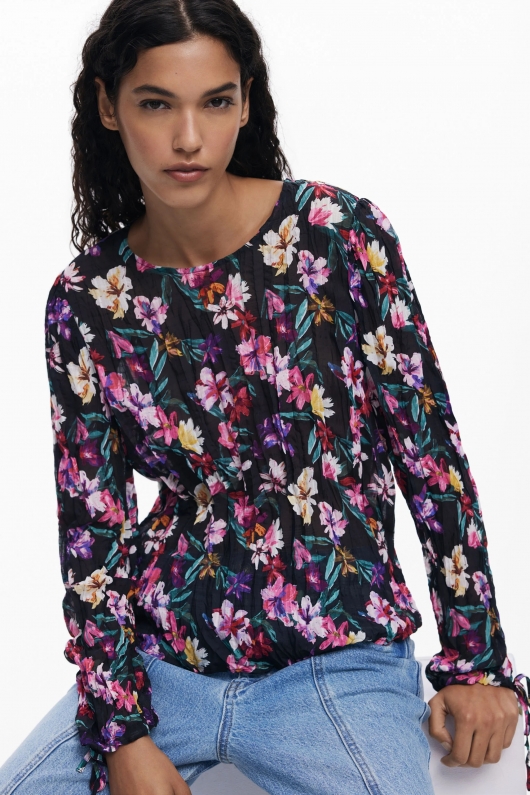 Bluză neagră plisată cu print floral multicolor