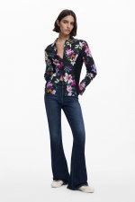 Cămașă slim cu imprimeu floral și mâneci lungi