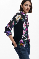 Cămașă slim cu imprimeu floral și mâneci lungi