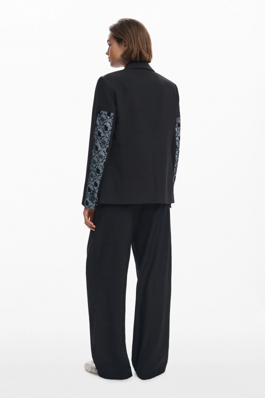 Sacou patchwork regular cu un nasture