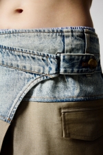 Fustă mini dreaptă din denim multicolor cu curea