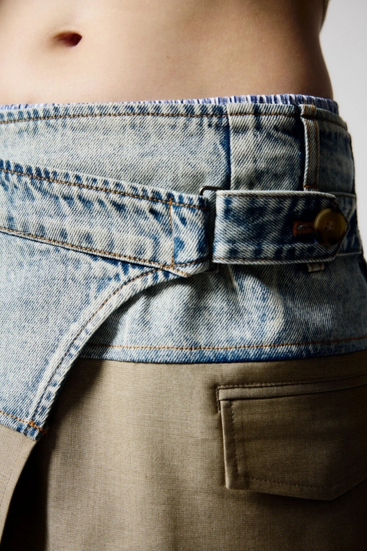 Fustă mini dreaptă din denim multicolor cu curea