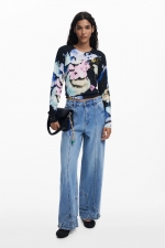 Pulover negru cu imprimeu floral și mâneci lungi