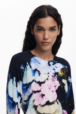 Pulover negru cu imprimeu floral și mâneci lungi