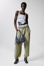 Pantaloni drepți cu micro-carouri și bandă denim