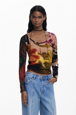 Bluză mulată cu imprimeu oriental multicolor