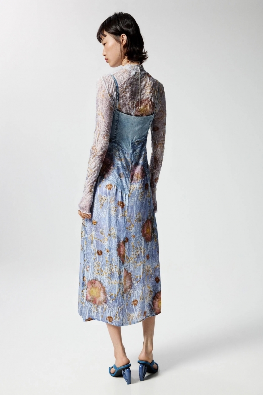 Rochie midi cu dantelă și print floral