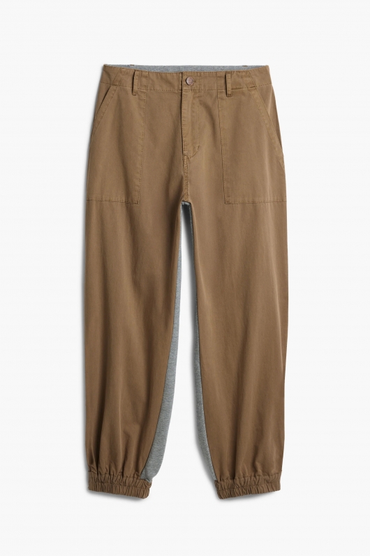 PANTALONI JOGGER CU DOUA TIOURI DE MATERIALE