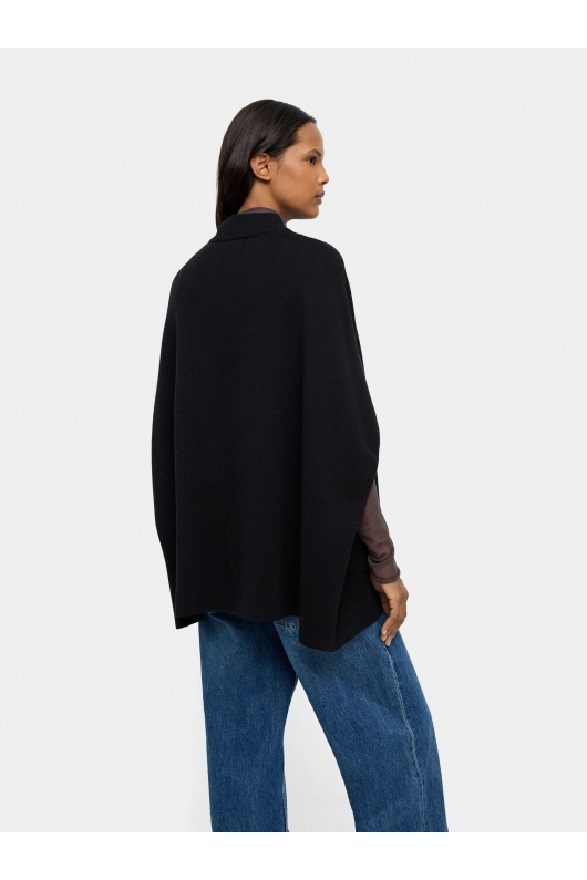 PONCHO NEGRU