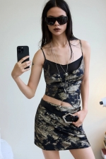 FUSTA NEAGRA CU AURIU