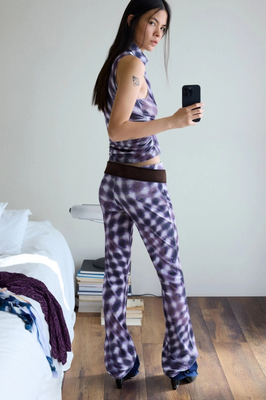 TOP CU PRINT IN PATRATELE