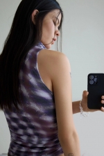 TOP CU PRINT IN PATRATELE