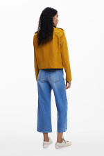 Blugi cropped cu petice