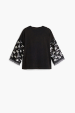 Bluza cu maneca 3/4 cu paiete