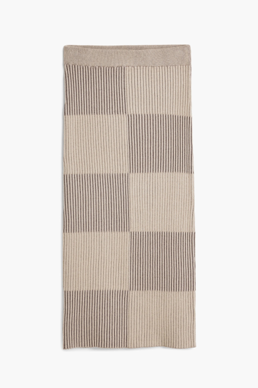 FUSTA DIN TRICOT DE BUMBAC