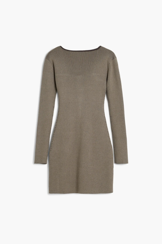 ROCHIE TRICOT CU FERMOAR