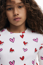 Tricou cu maneca lunga si inimioare