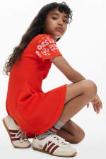 Rochie rosie, scurta cu lettering