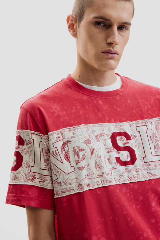 TRICOU ROSU CU IMPRIMEU