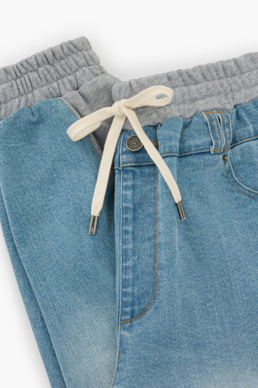 Pantaloni jogger din denim