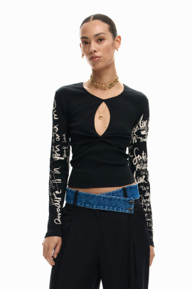Bluza cu deschidere si inscriptie