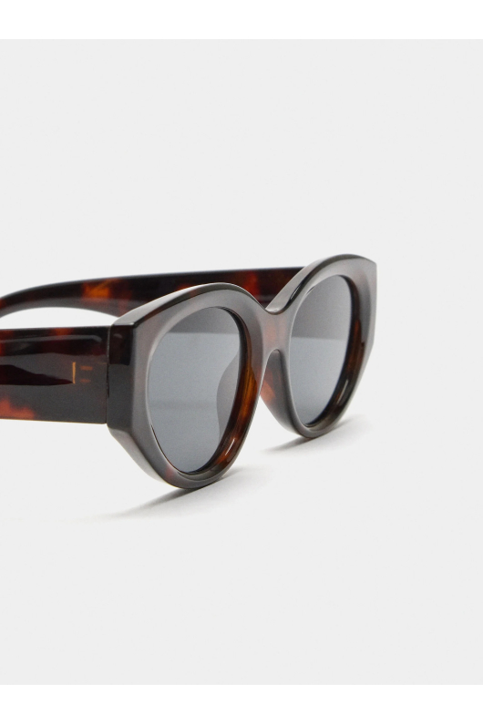 OCHELARI BUTTERFLY