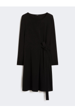 ROCHIE NEAGRA, PETRECUTA