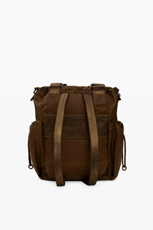 RUCSAC DIN FAS CERUIT, PENTRU CALATORIE
