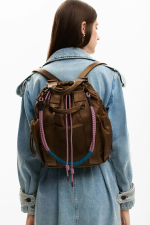 RUCSAC DIN FAS CERUIT, PENTRU CALATORIE
