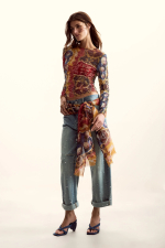 Bluza creata de mr. christian lacroix