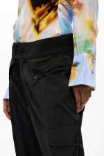 Pantaloni negri, satinati, 3/4 cargo