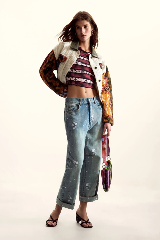 Tricou cropped creat de mr. christian lacroix