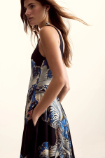Rochie asimetrica, creata de Mr. Christian Lacroix