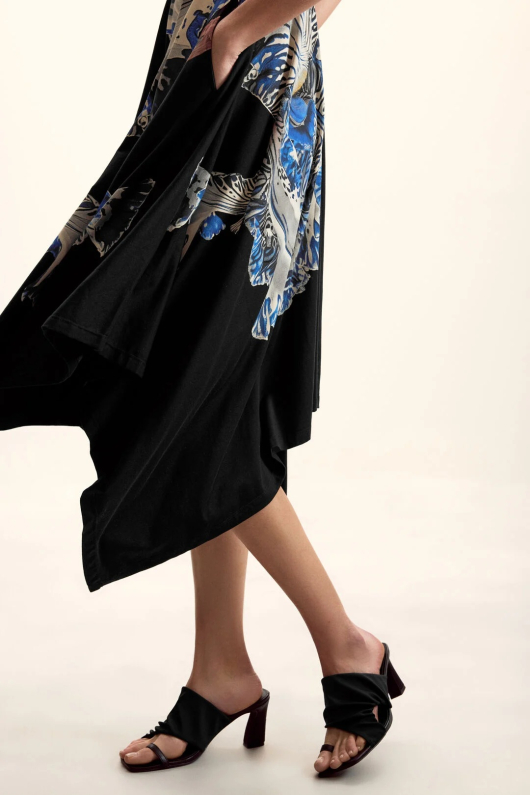 Rochie asimetrica, creata de Mr. Christian Lacroix
