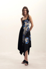 Rochie asimetrica, creata de Mr. Christian Lacroix