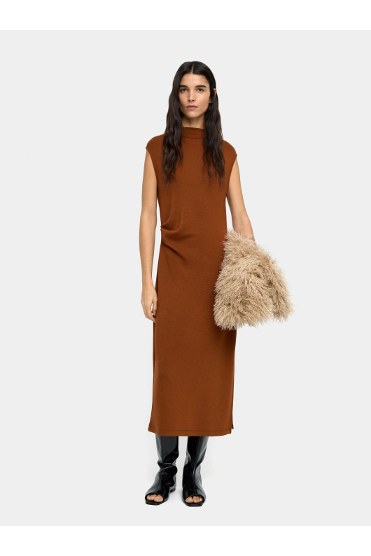 ROCHIE MARO