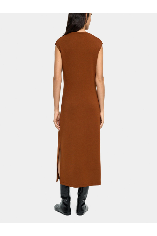 ROCHIE MARO