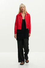 Geaca rosie cu efect de piele