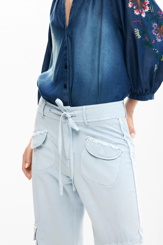 Pantaloni cargo cu buzunare