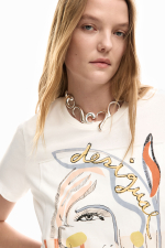 Tricou logo fata