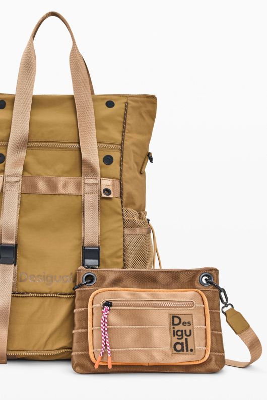 RUCSAC DIN NYLON PENTRU CALATORIE