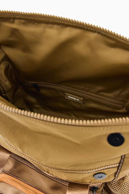 RUCSAC DIN NYLON PENTRU CALATORIE