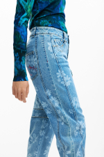 Pantaloni din denim cu flori