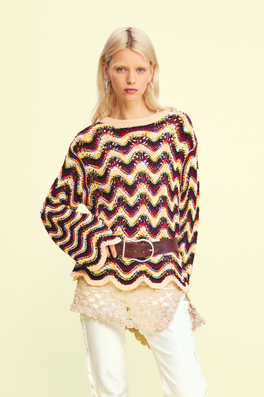 Pulover crosetat cu model zig-zag