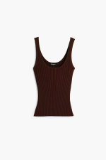 Top tricotat maro