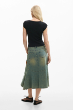 TRICOU NEGRU CU PRINT FLOARE