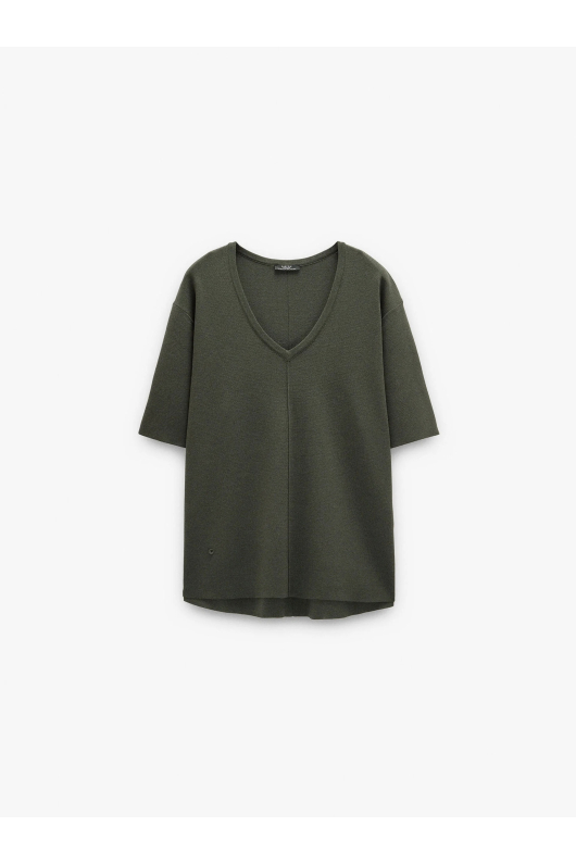 TRICOU CU DECOLTEU IN V