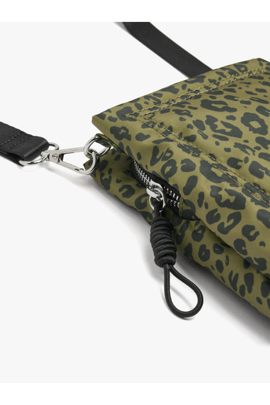 GEANTA CROSSBODY CU PRINT