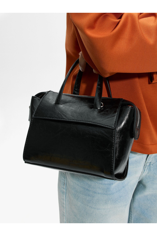 GEANTA NEAGRA