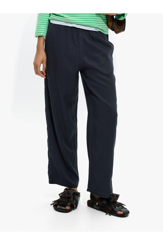 PANTALONI CU BUZUNARE